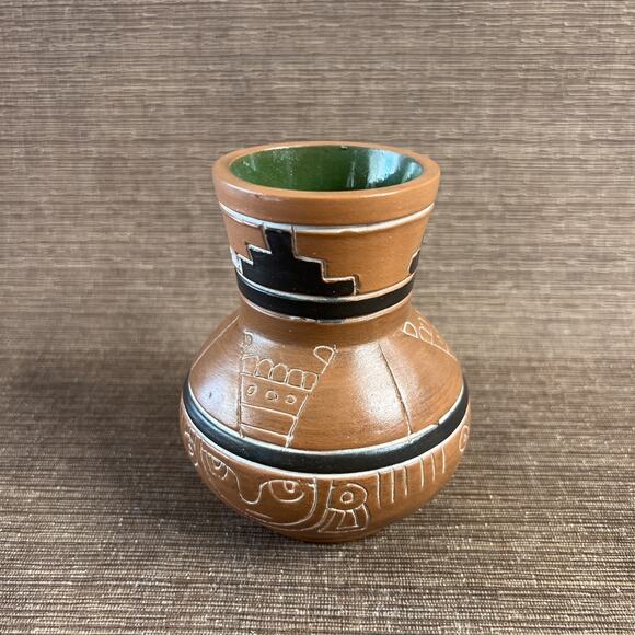 Leopoldo de Mexico Vase-Aztec Face Design-5in Art Pottery-Signed Vintage Ceramic - Picture 3 of 7